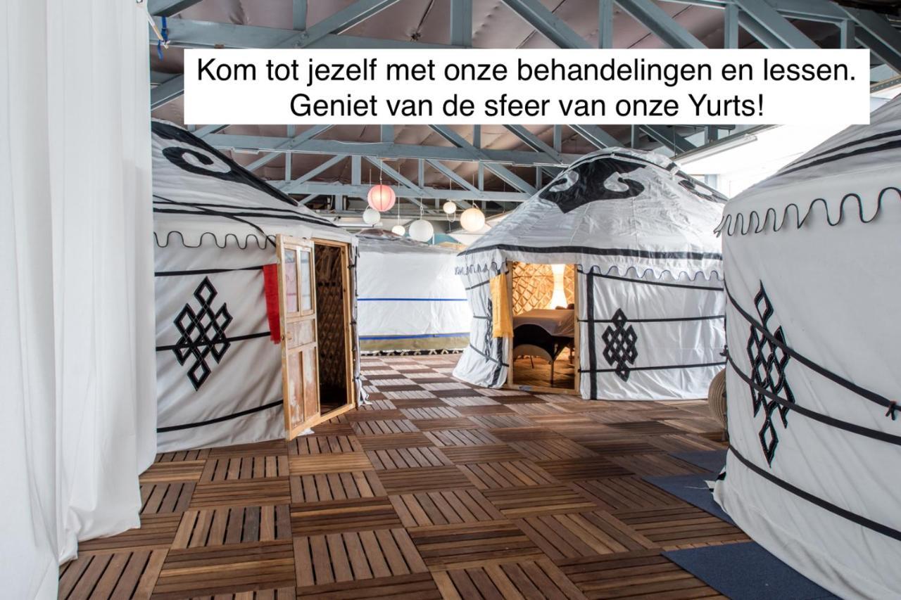 Yurtlife Bed & Breakfast Заандам Екстериор снимка