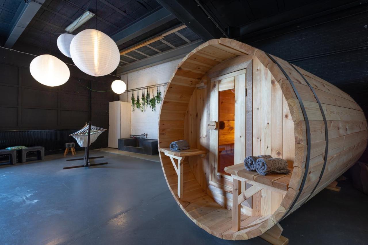 Yurtlife Bed & Breakfast Заандам Екстериор снимка